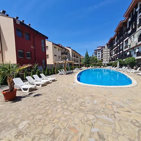 Апартамент Mitprot Panorama Bay 2 67 *