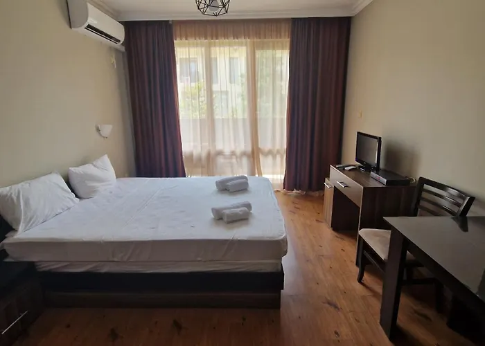 Mitprot Panorama Bay 2 67 شقة